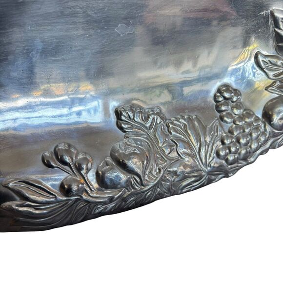 Tabletops Unlimited Aluminum Oval Platter Serving Bowl, 20" x 14 x 2 1/2" High - Picture 4 of 8